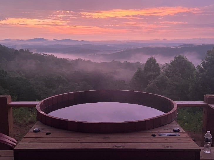 cedar hot tub