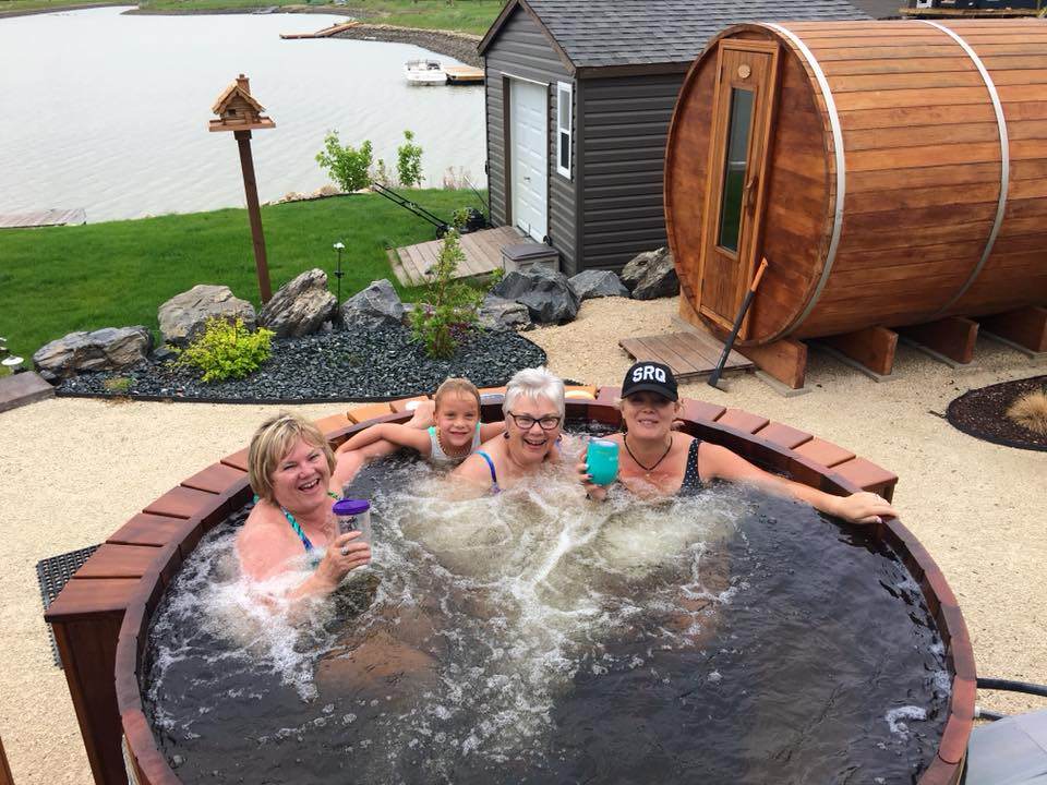 Hot tubs shapes and sizes